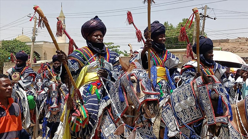 At sırtında asırlık gösteri: 'Hawan Daushe' büyülemeye bevam ediyor - Resim: 1
