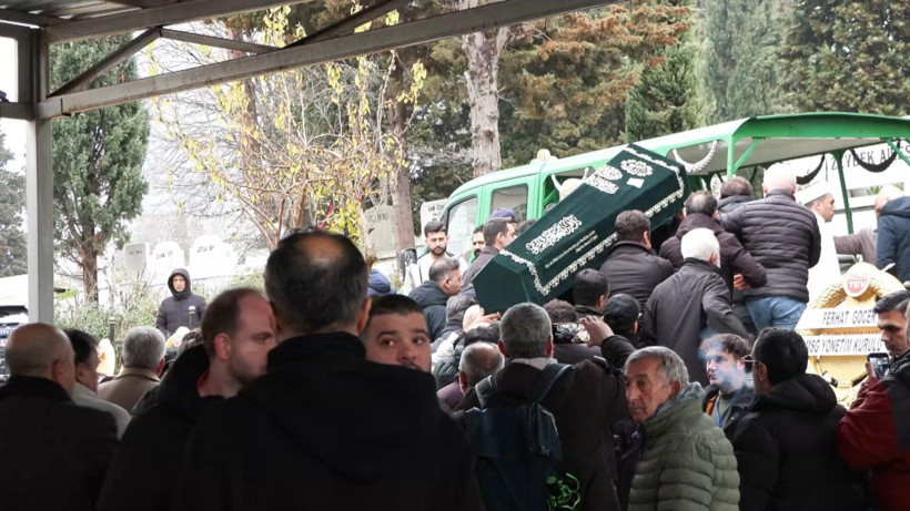 Ünlü yapımcı Erol Köse’ye veda: Cenazeye kimler geldi, neler yaşandı? İşte detaylar… - Resim: 9