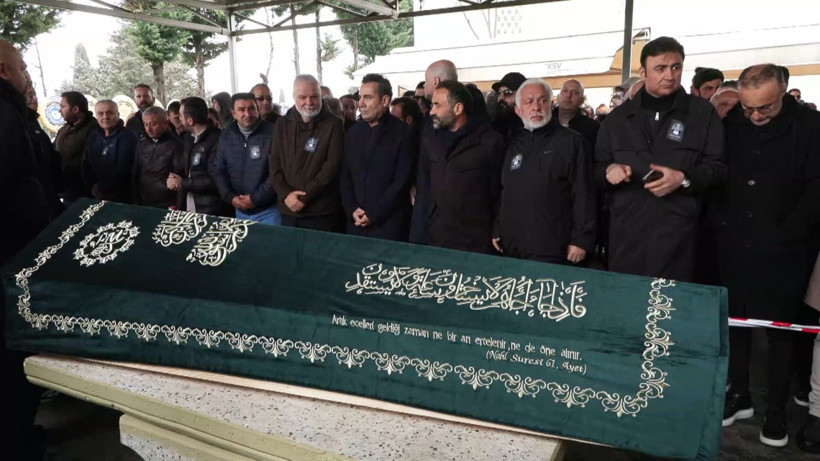 Ünlü yapımcı Erol Köse’ye veda: Cenazeye kimler geldi, neler yaşandı? İşte detaylar… - Resim: 14