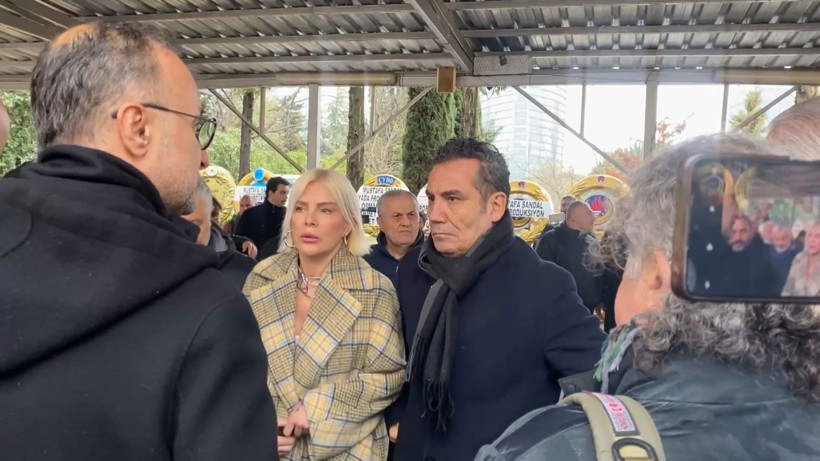 Ünlü yapımcı Erol Köse’ye veda: Cenazeye kimler geldi, neler yaşandı? İşte detaylar… - Resim: 11