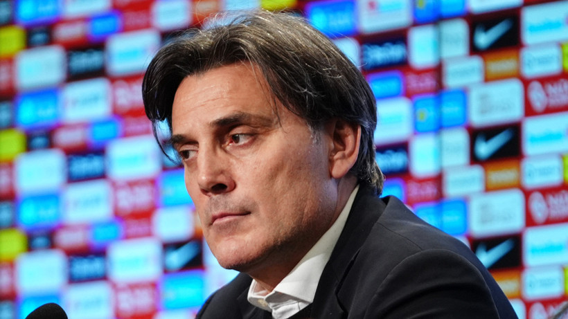 Montella Rumen gazetecinin istifa provokasyonuna kontra yaptı - Resim : 2