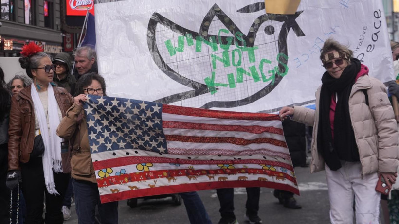 ABD’de Trump yönetimine karşı “Krallara Hayır” protestosu: Milyonlar sokağa çıktı - Resim: 6