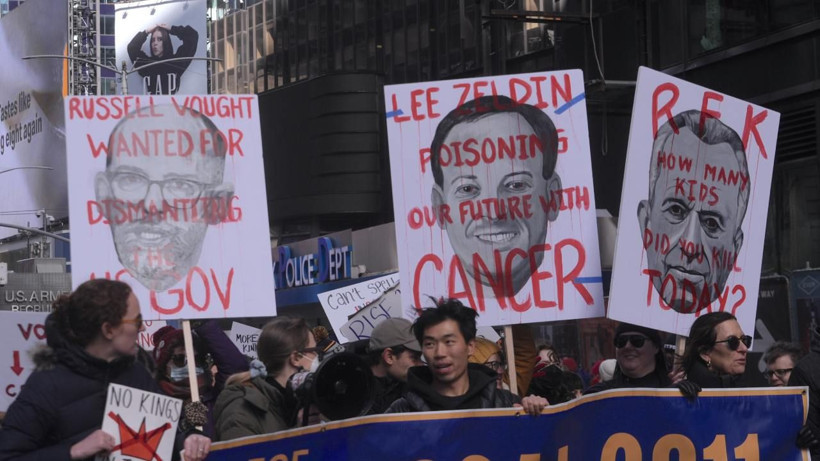 ABD’de Trump yönetimine karşı “Krallara Hayır” protestosu: Milyonlar sokağa çıktı - Resim: 7