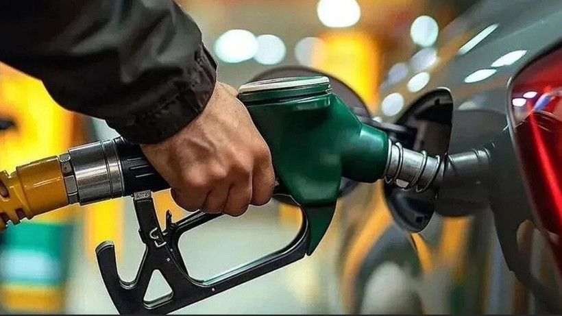Motorine bu gece yarısı yapılacak zam belli oldu: Bazı illerde 80 TL'yi geçecek - Resim: 1