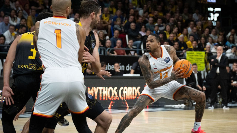 Galatasaray Tenerife'ye kaybetti: Final Four avantajı ahlar vahlar içinde kaçtı - Resim: 7