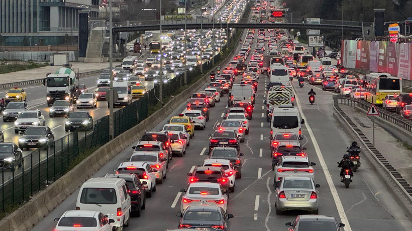 İstanbul'da en çok otopark alanına sahip 10 ilçe - Resim: 9