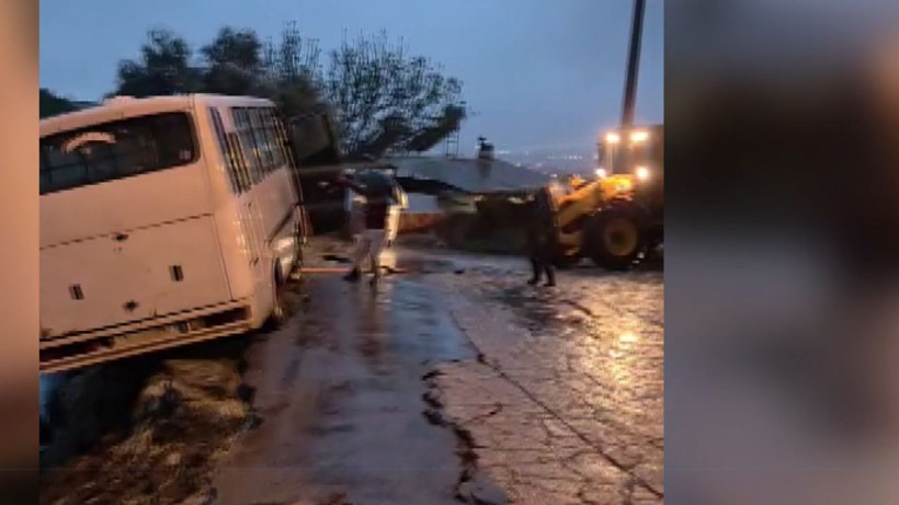 Dereler taştı, toprak kaydı: Aydın’da ürperten tablo - Resim: 12