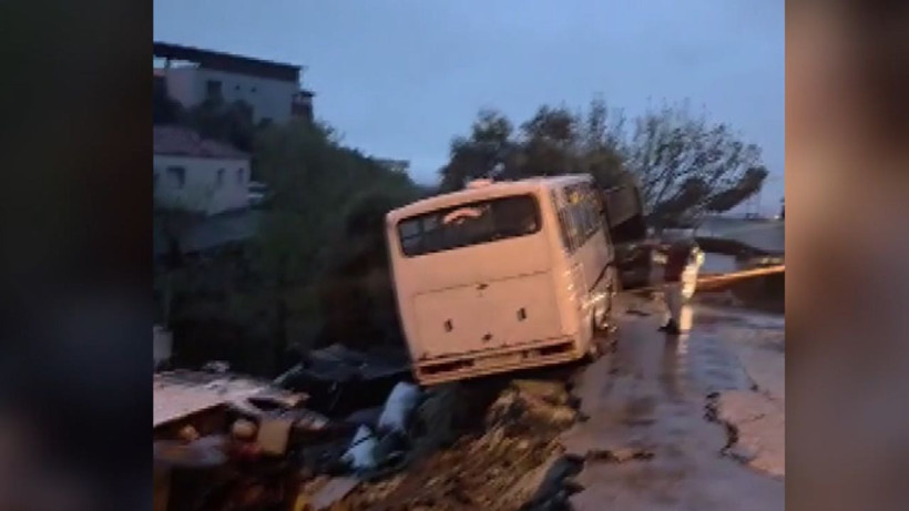 Dereler taştı, toprak kaydı: Aydın’da ürperten tablo - Resim: 11