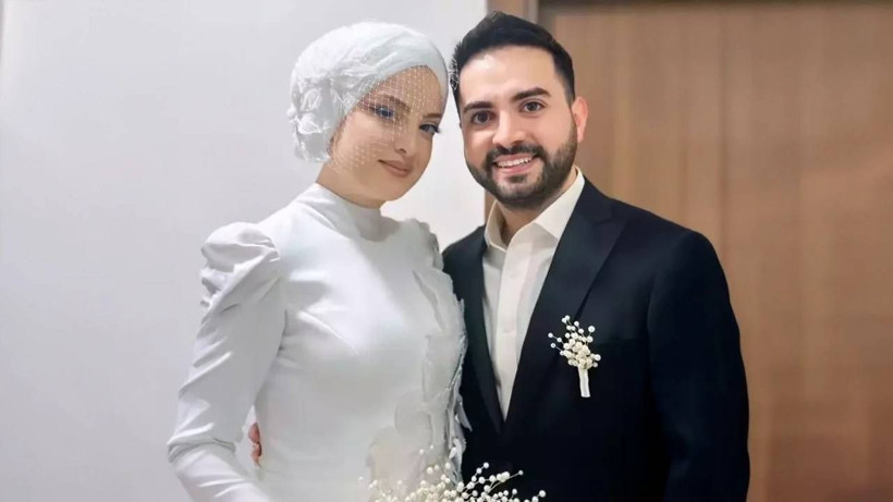 Kadir Ezildi’den sürpriz bebek açıklaması: 'Kara kaşlı oğlunuz olsun' mesajları yağdı - Resim: 1