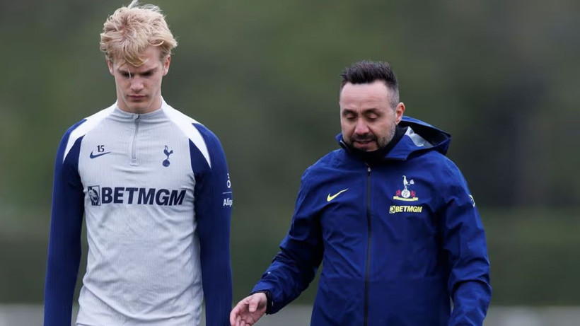 İngiliz devi Tottenham Premier Lig’de resmen küme hattına düştü - Resim: 4