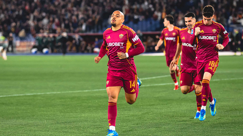 Roma taraftarları Serie A'da 100. maçına çıkan Zeki Çelik'i yuhaladı - Resim : 2