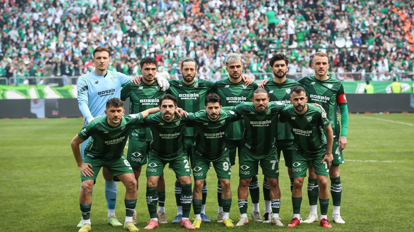 Böyle bir aşk görülmedi: Bursaspor taraftarı tribün dersi verdi - Resim: 3