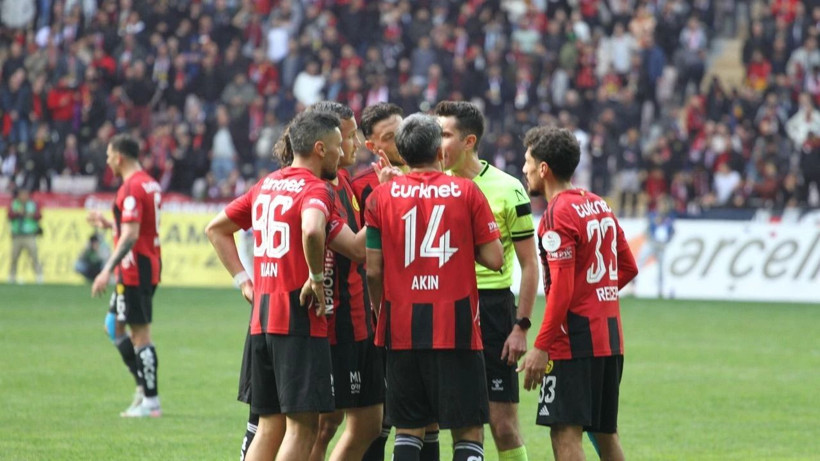Türkiye'de profesyonel futbol liglerinde şampiyon olan 4. takım oldular - Resim: 5