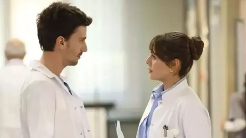 Doktor Başka Hayatta dizisi finalsiz bitiyor: İşte İbrahim Çelikkol ve Sıla Türkoğlu’nu veda ettiren karar - Resim: 7