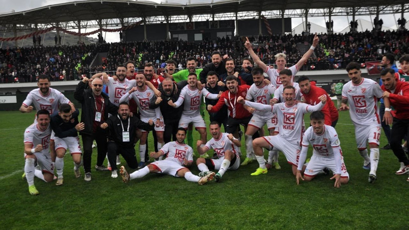 Türkiye'de profesyonel futbol liglerinde 5. şampiyon belli oldu: Yarına 2 ekip daha yolda - Resim: 8