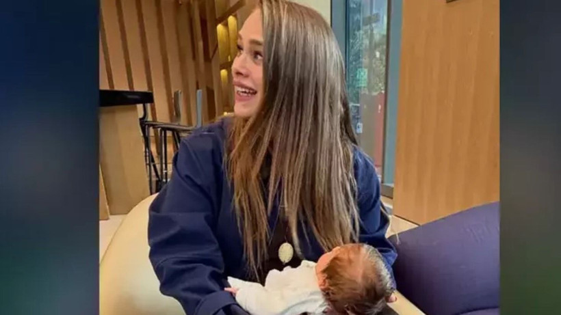 Begüm Öner ve kızından ilk fotoğraf karesi - Resim: 9