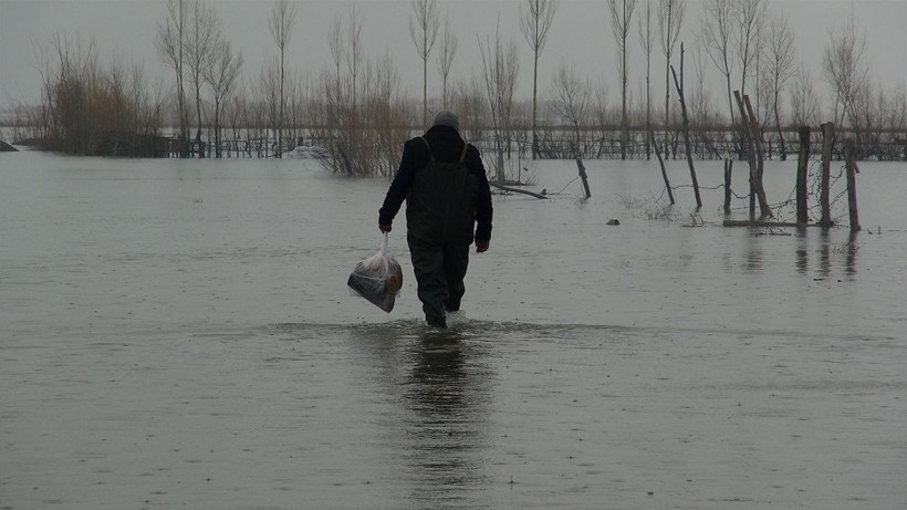 Hakkari'de sağanak yağış: 3 mahalle ve 1 köyü su bastı - Resim: 9