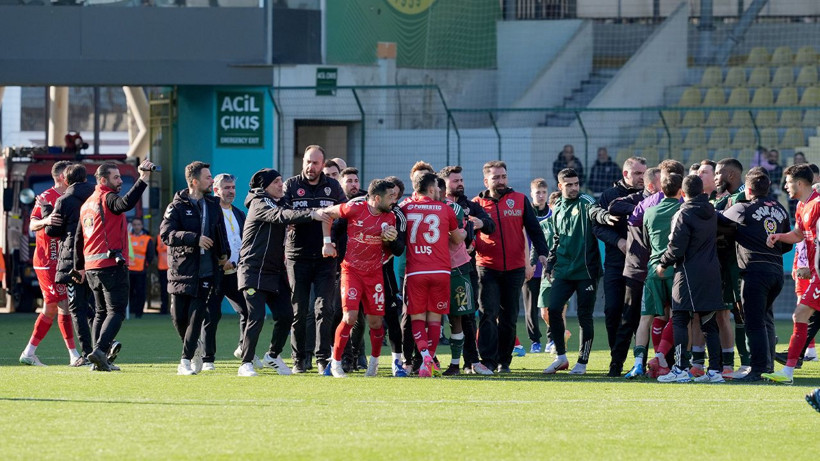 Türk futbolunu sarsacak şikayet: Tecrübeli futbolcu Cumhurbaşkanı'na seslendi - Resim: 7