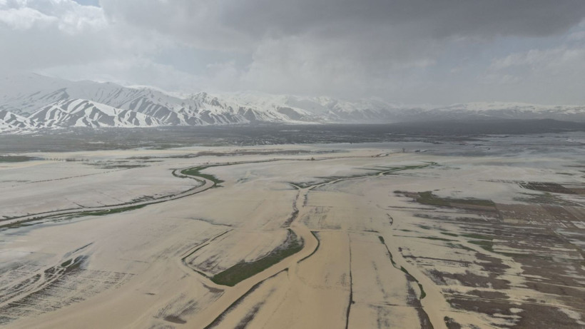 Hakkari'de sağanak yağış: 3 mahalle ve 1 köyü su bastı - Resim: 4