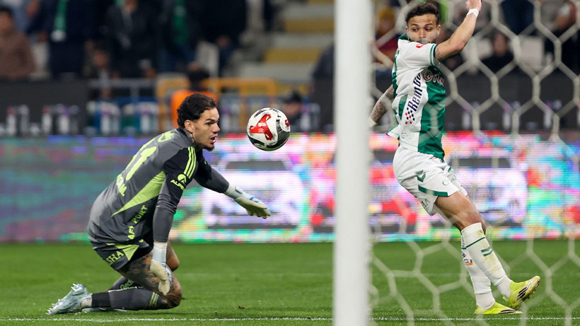 Donnarumma'dan sonra Ederson'un da başına geldi: Maça damga vuran olay - Resim: 6