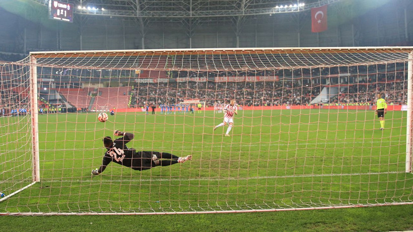 Trabzonspor'da Onana'dan tarihi performans: Sadece bir isim geçebildi - Resim: 4