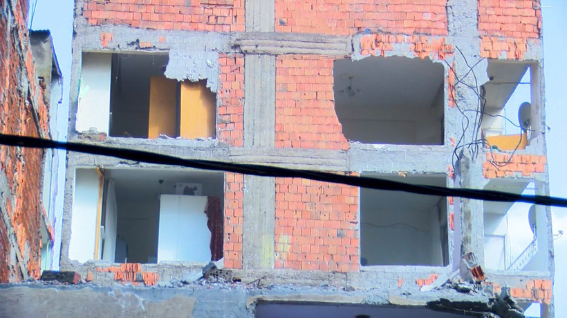 Skandalın perdesi yıkımla aralandı: Güler misin ağlar mısın? - Resim: 3