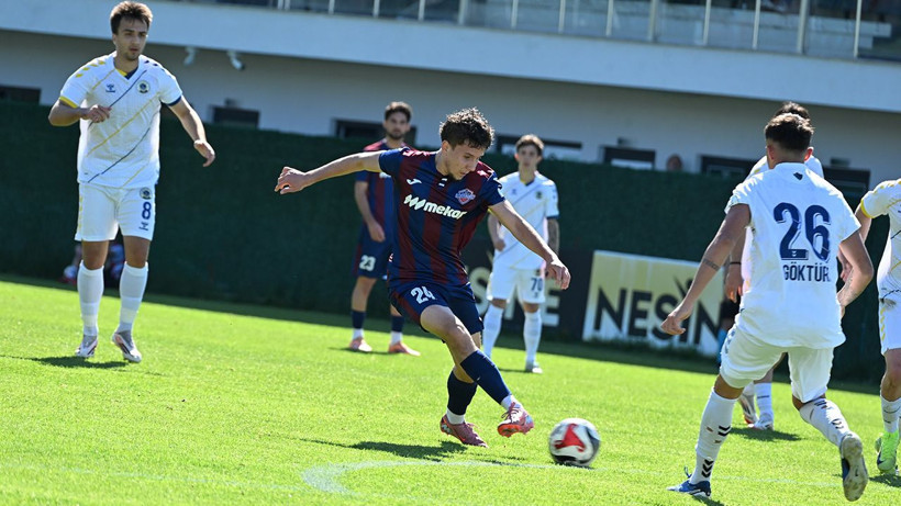 Trabzon'da futbolseverler gole doydu: 11 kez santra yapılan maçta inanılmaz geri dönüş - Resim: 3