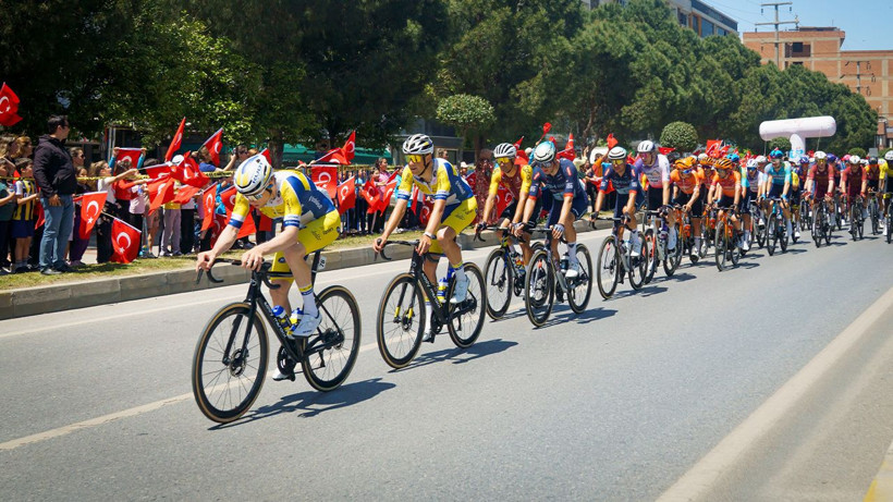 61. Cumhurbaşkanlığı Türkiye Bisiklet Turu'nun ikinci etabını da Tom Crabbe kazandı - Resim: 7