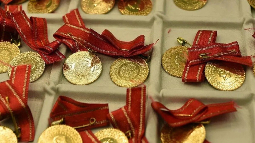 Altın ve bitcoin'de rekor üstüne rekor, petrol, dolar, gümüş ne kadar? Kapalıçarşı alev aldı - Resim: 4