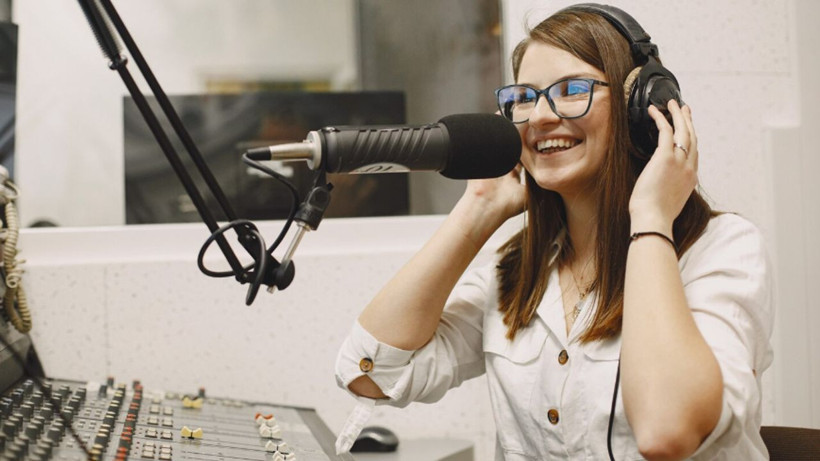 Diksiyonunuz güzelse en büyük aday sizsiniz: İşte 2026'nın en gizli para basan o mesleği - Resim: 18