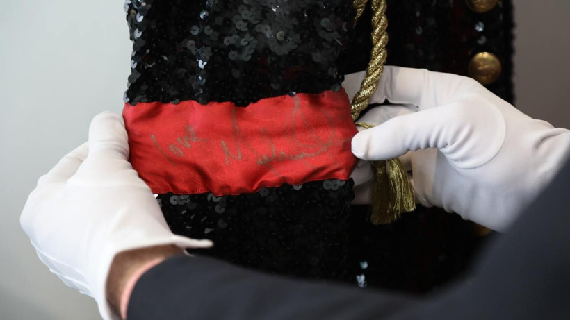 Paris'te "King of Pop" rüzgarı: Michael Jackson’ın hazinesi satışa çıkıyor - Resim: 11