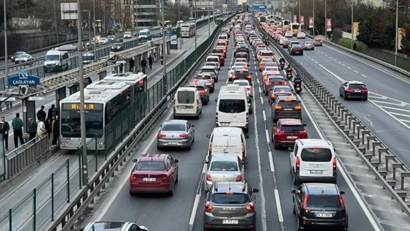 Emekçiye 1 Mayıs eziyeti: Gözaltılar, gaz ve kapalı yollar - Resim: 2