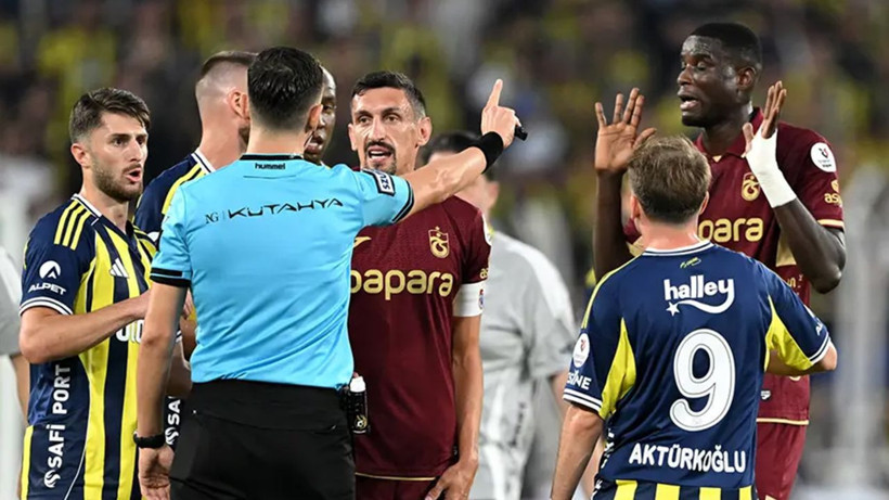 Fenerbahçe'den Trabzonspor'a transfer oluyor: 'Hayırlı olsun' diyerek duyurdu - Resim: 1