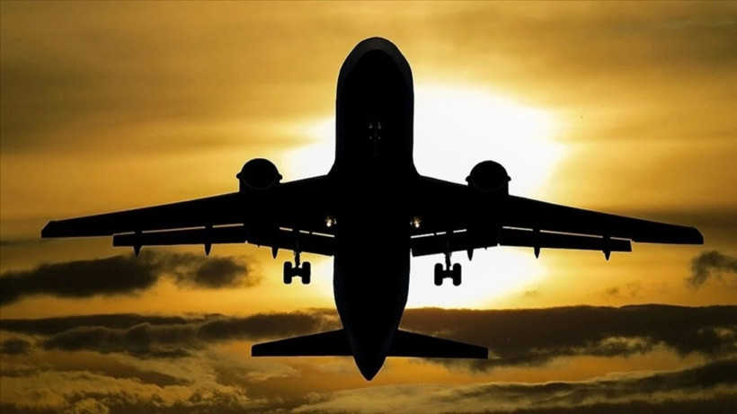 Jet yakıtı krizi tatilcileri vurdu: Uçuşlar iptal, fiyatlar tavan - Resim: 1