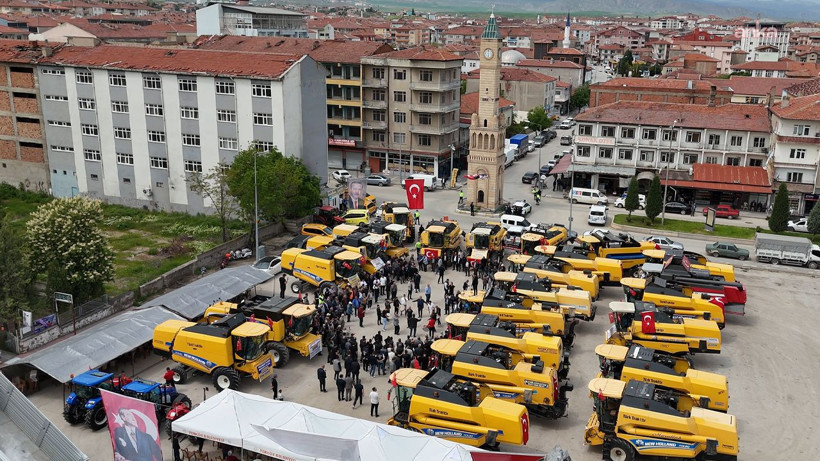 Hasada gidecek biçerdöverlere halaylı uğurlama - Resim: 3