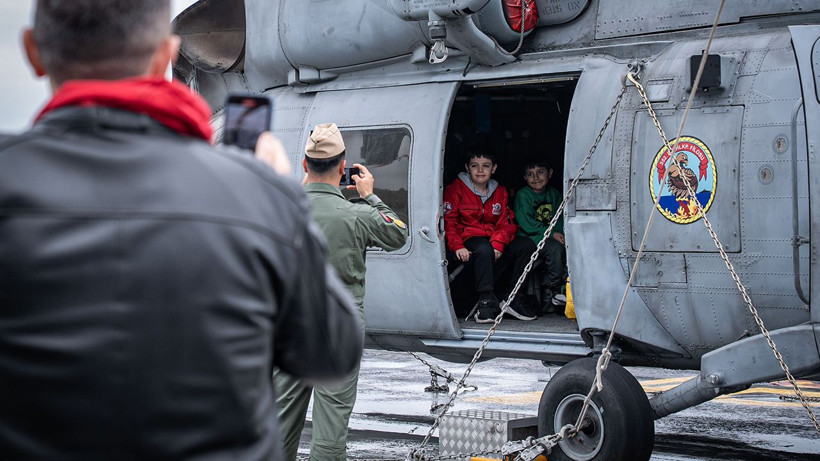 TCG Anadolu 'SAHA'ya çıktı - Resim: 3