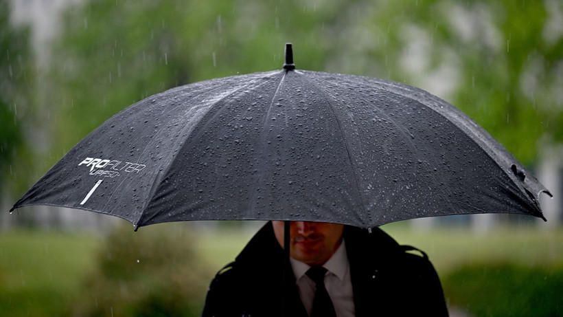 Meteoroloji, Valilik ve AKOM peş peşe uyardı: İstanbul’da sağanak yağış şiddetleniyor - Resim: 10