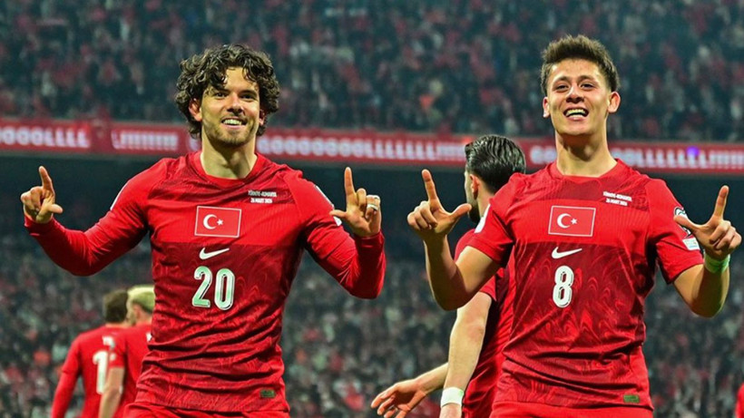 Ferdi Kadıoğlu'na büyük onur: Premier Lig'e damga vurdu, sezonun en iyisi seçildi - Resim: 7