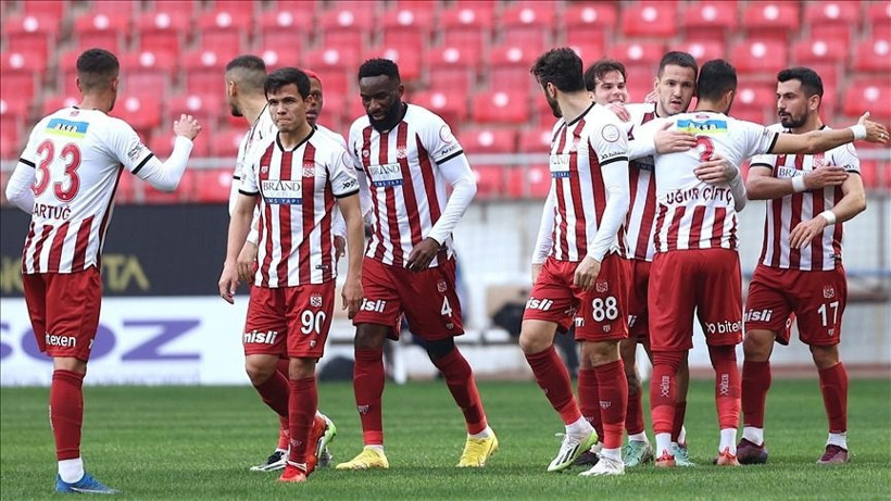 Süper Lig'de estiriyorlardı: Türk futbolunun köklü kulübünde başkan adayı çıkmadı - Resim: 1