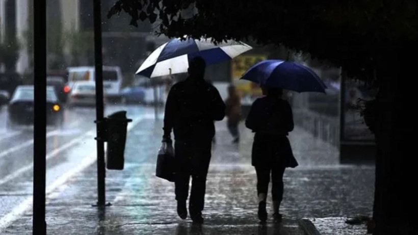 Meteoroloji, Valilik ve AKOM peş peşe uyardı: İstanbul’da sağanak yağış şiddetleniyor - Resim: 7