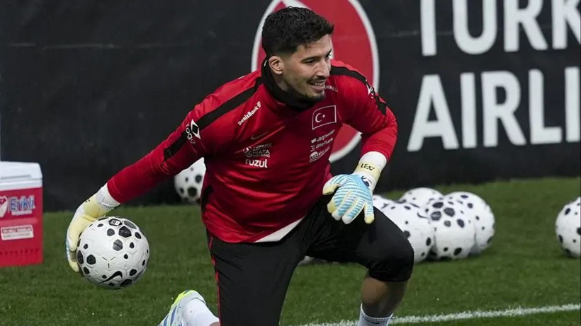Beşiktaş, milli futbolcuyu transfer ediyor: Karar yeni teknik direktörde - Resim: 4