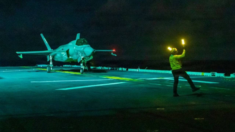 F-35 skandalı büyüyor: İngiltere’nin yeni savaş uçakları ilk uçuşta arıza verdi - Resim: 7