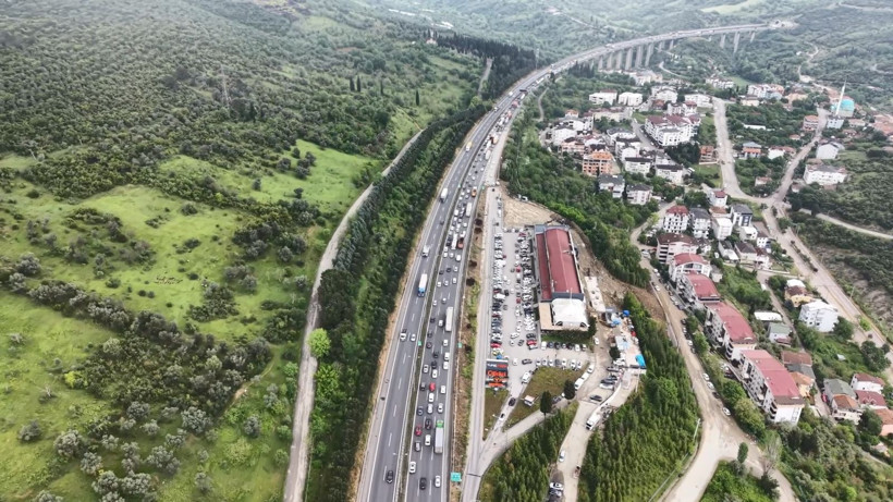 Trakya yönü de Anadolu geçişi de kilit: Sürücüler iki yakada da adım adım ilerliyor - Resim: 5