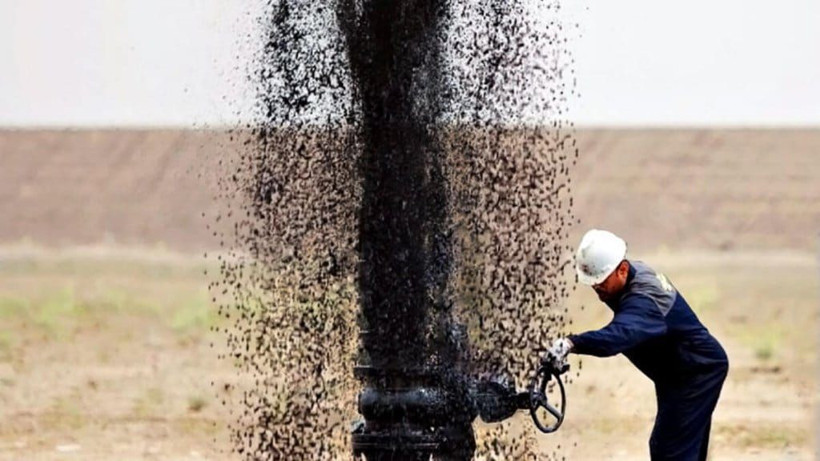 Mısır'dan küresel enerji depremi: Çölün ortasından son 15 yılın en büyük petrolü çıktı - Resim: 1
