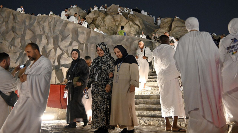 Hacı adayları Arafat'ta - Resim: 2