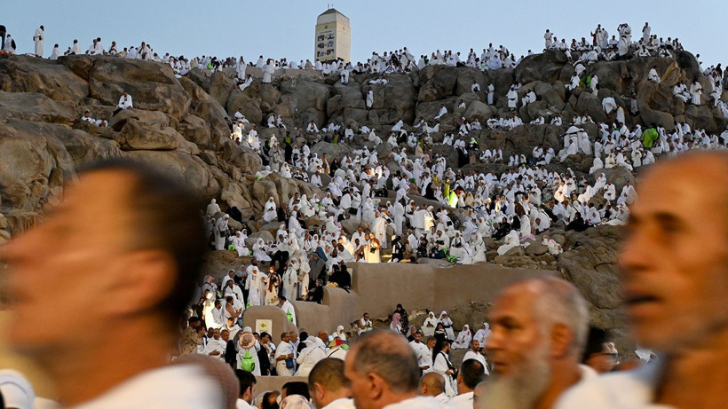 Hacı adayları Arafat'ta - Resim: 4