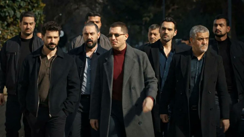 Okan Bayülgen'den mafya dizilerine eleştiri: “Ülkeyi bu yapımlara boğdular” - Resim : 2