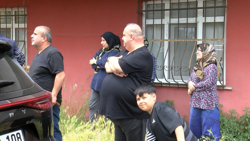 Polis balkondan girdi: Annesine dehşeti yaşatan evlat yakalandı - Resim: 9