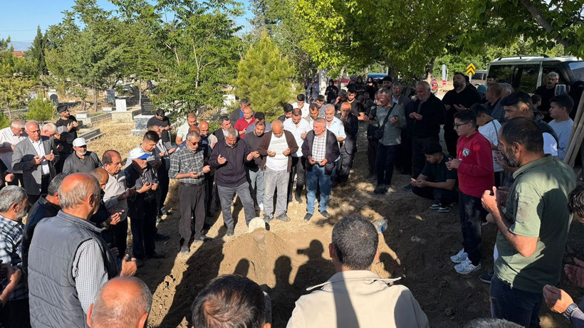 Eşinin katlettiği kadın toprağa verildi - Resim: 5