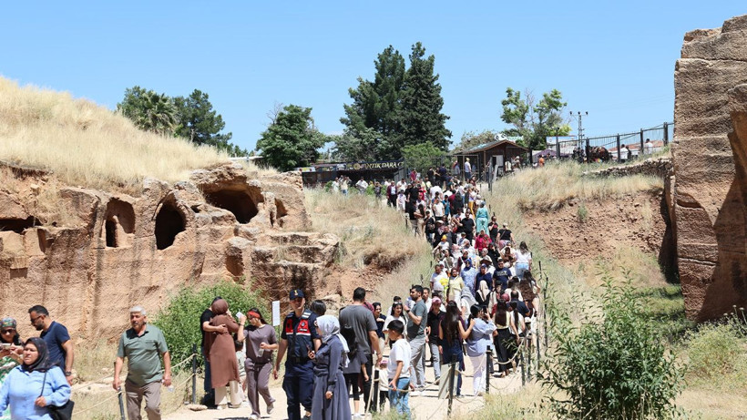 Bayramda turist akını: Mardin’de yoğunluk devam ediyor - Resim: 6